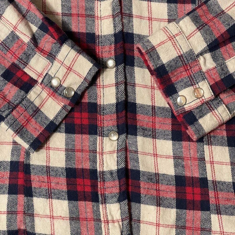 YMI Flannel Shirt Womens Juniors Medium Long Sleeve Plaid Pearl Snap Red Blue - Picture 4 of 12